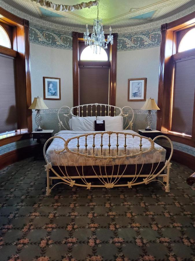 ホテル Manresa Castle ポート・タウンゼンド エクステリア 写真